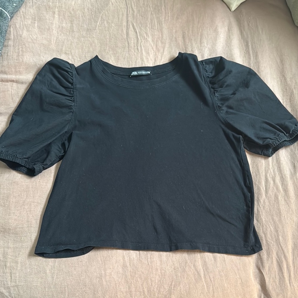 Zara Black Puff‎ Sleeve Cropped Top